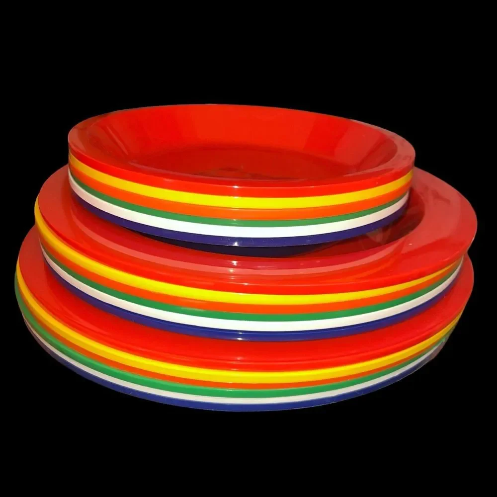 Vintage MCM Ingrid Chicago Plastic Party Ball Picnic Camping Set Plates/Cups